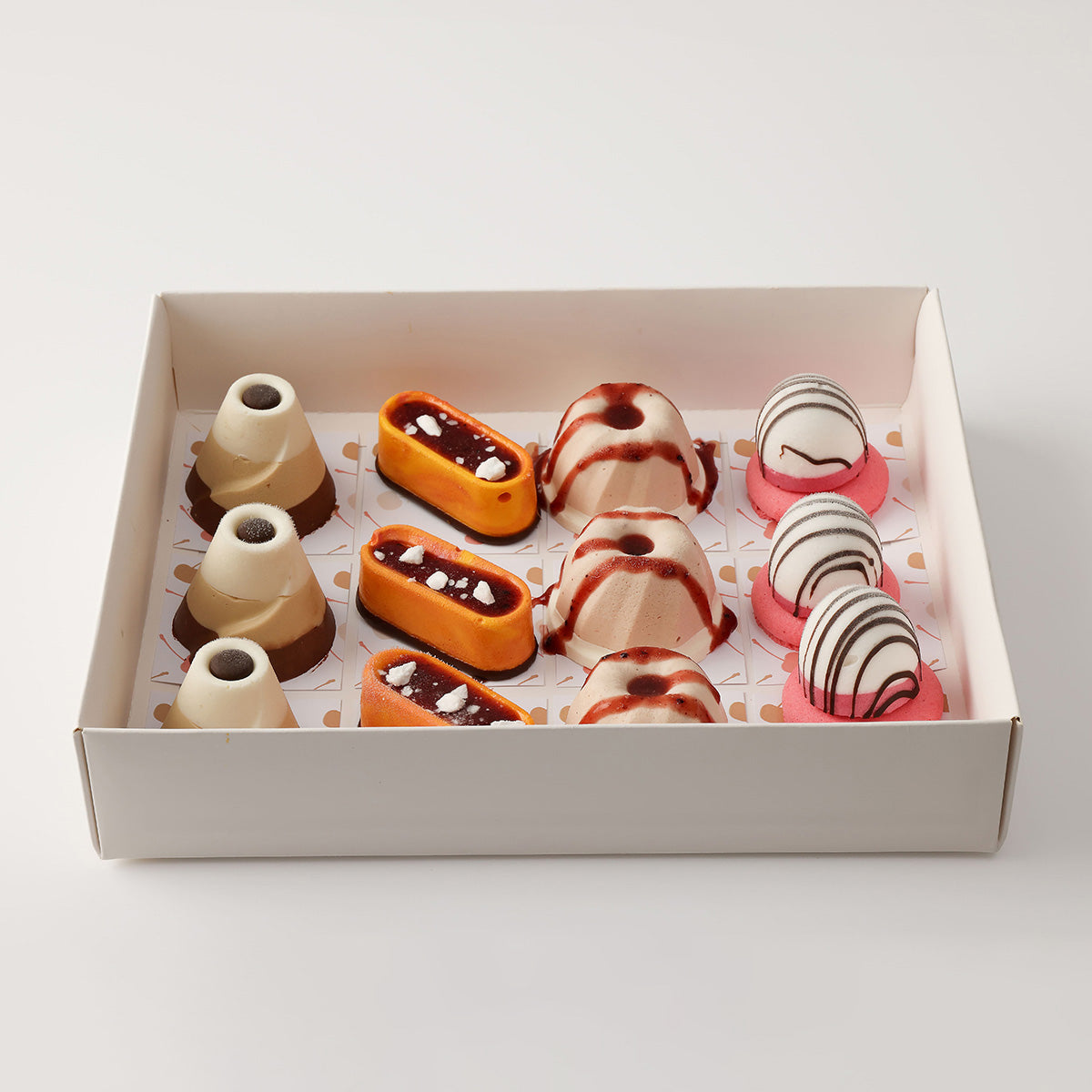 12 Pieces - Family/Gift Box