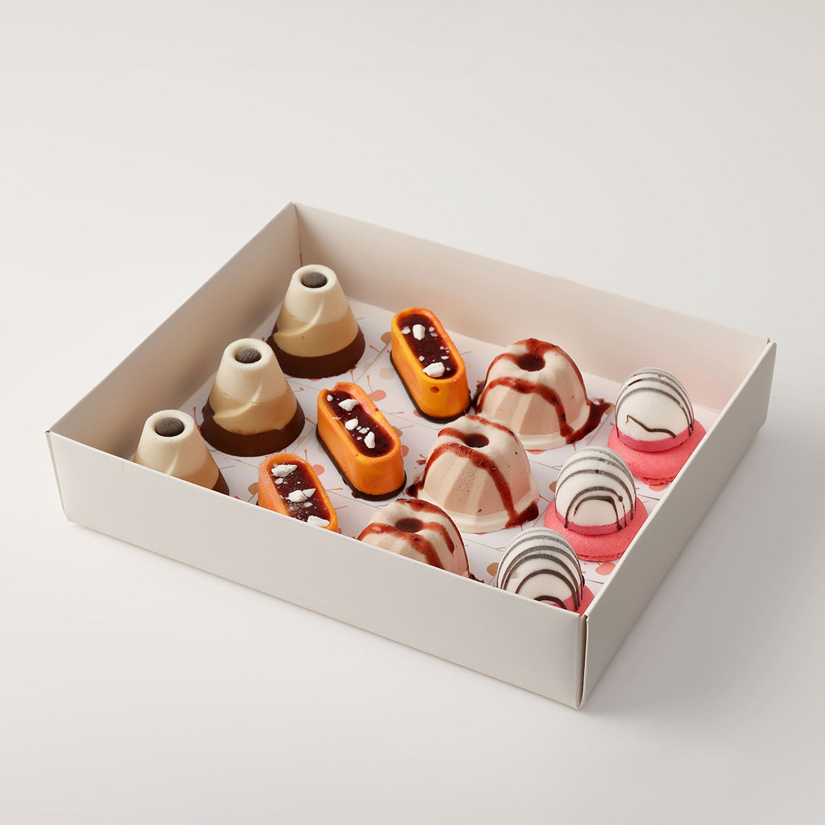 12 Pieces - Family/Gift Box