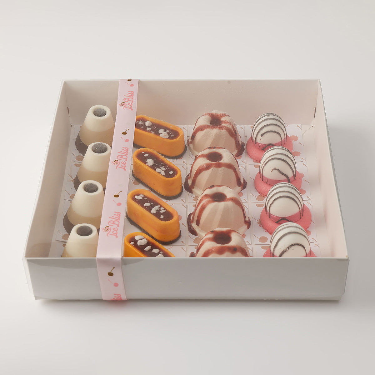 16 Pieces - Family/Gift Box