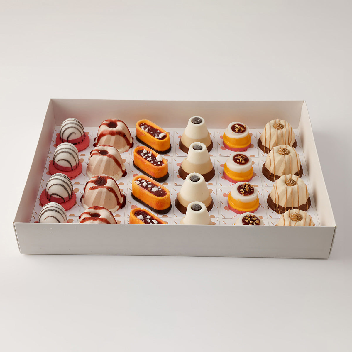 24 Pieces - Family/Gift Box