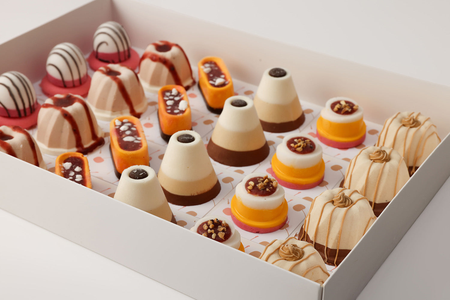 24 Pieces - Family/Gift Box